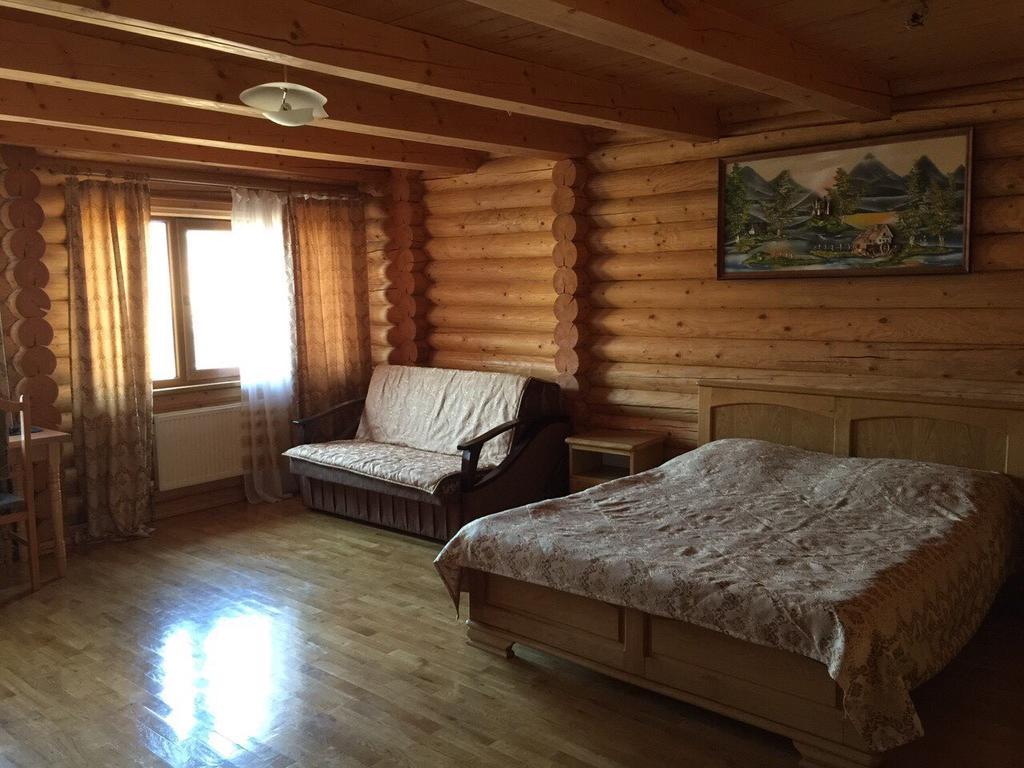 אוריאבצ'יק Privatna Sadiba Chalet מראה חיצוני תמונה