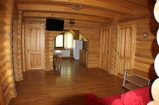 אוריאבצ'יק Privatna Sadiba Chalet מראה חיצוני תמונה